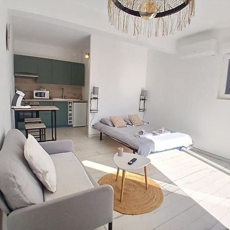 Maison Basalte Agde Bagian luar foto