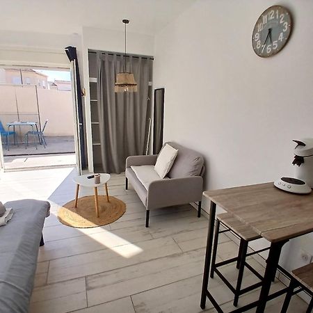 Maison Basalte Agde Bagian luar foto