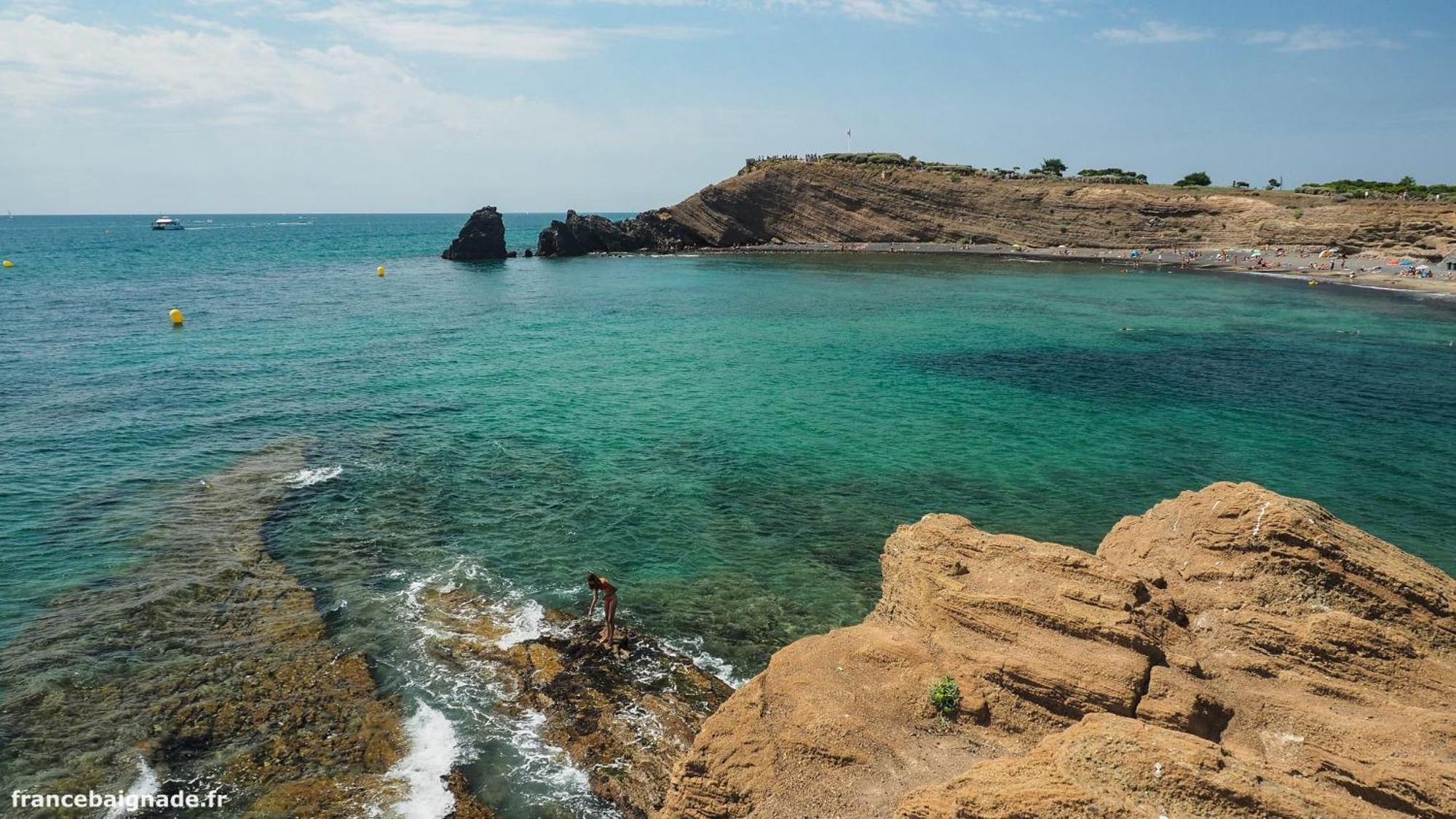 Maison Basalte Agde Bagian luar foto