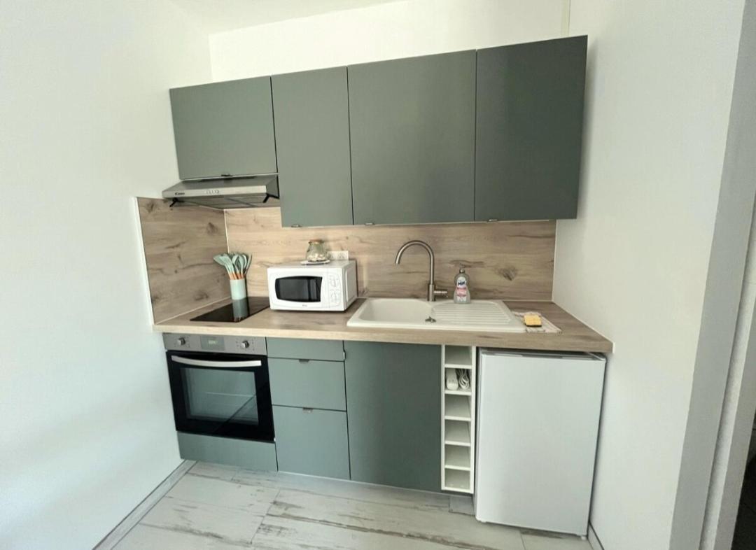 Maison Basalte Agde Bagian luar foto